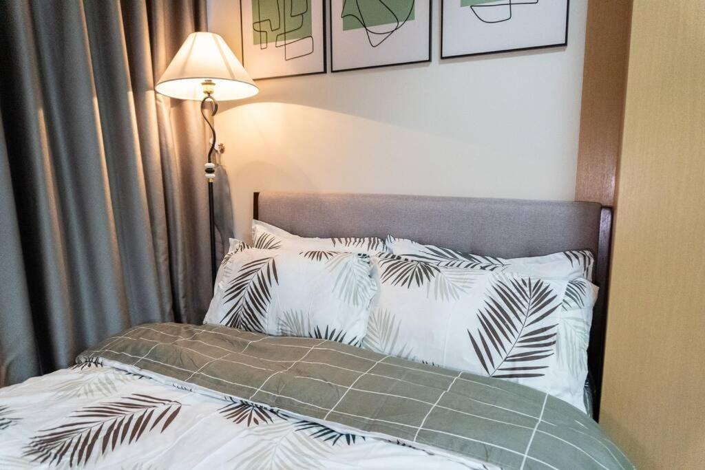 A2J Luxury 2Br Bgc Uptown Suite Near Uptown Mall Manila Kültér fotó