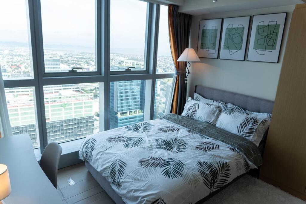 A2J Luxury 2Br Bgc Uptown Suite Near Uptown Mall Manila Kültér fotó