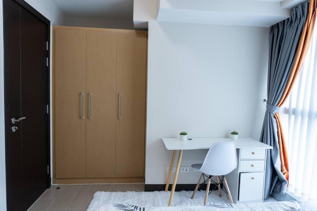 A2J Luxury 2Br Bgc Uptown Suite Near Uptown Mall Manila Kültér fotó