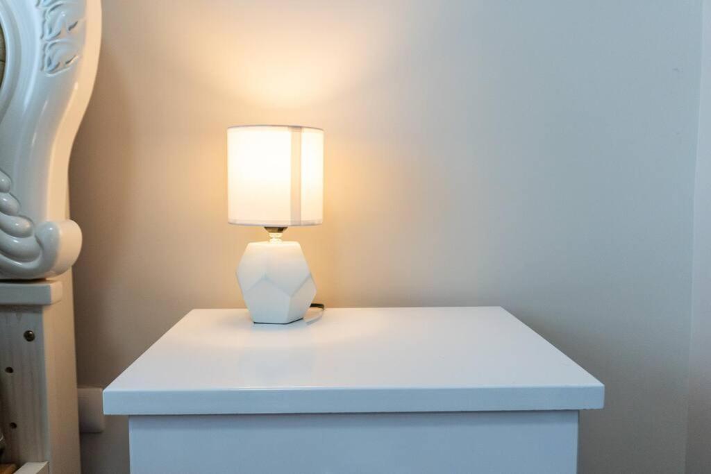 A2J Luxury 2Br Bgc Uptown Suite Near Uptown Mall Manila Kültér fotó
