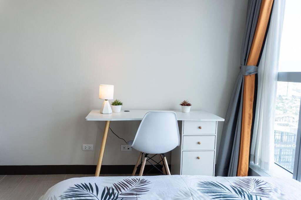 A2J Luxury 2Br Bgc Uptown Suite Near Uptown Mall Manila Kültér fotó