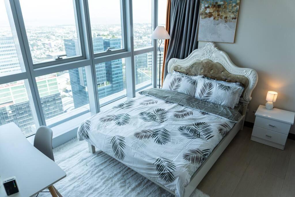 A2J Luxury 2Br Bgc Uptown Suite Near Uptown Mall Manila Kültér fotó