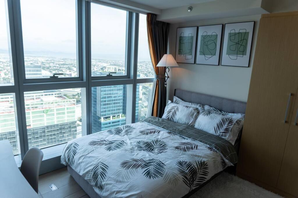 A2J Luxury 2Br Bgc Uptown Suite Near Uptown Mall Manila Kültér fotó